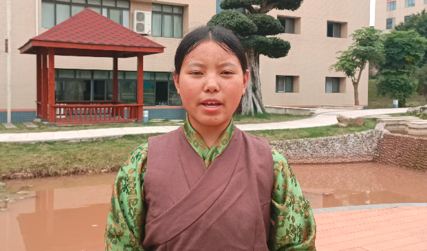 朗诵：《萨迦格言》 泸州市职业技术学校 泽让忠尕