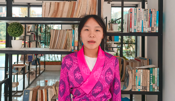 朗诵：《绕口令 八百标兵》 泸州市职业技术学校  玛莫