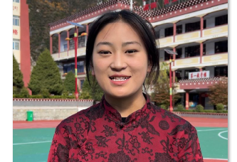 朗诵：四川省藏文学校22级5班学生  西绕卓玛