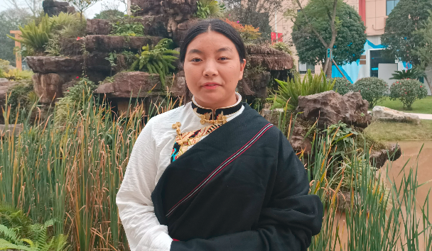 朗诵：《萨迦格言》泸州市职业技术学校 俄州措