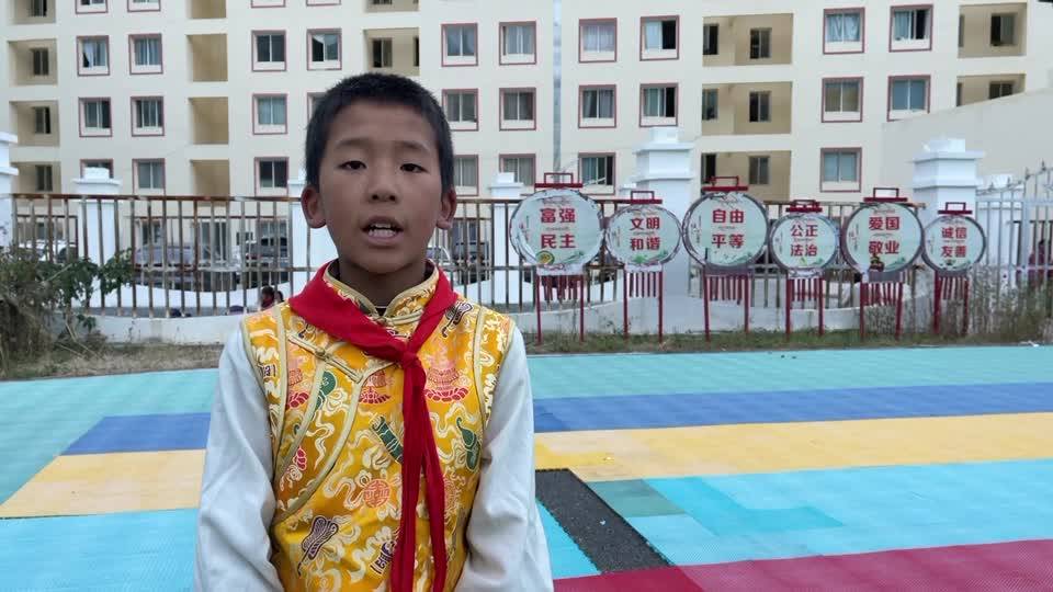 朗诵：《蝉》 巴塘县金弦子小学 丁真郎吉