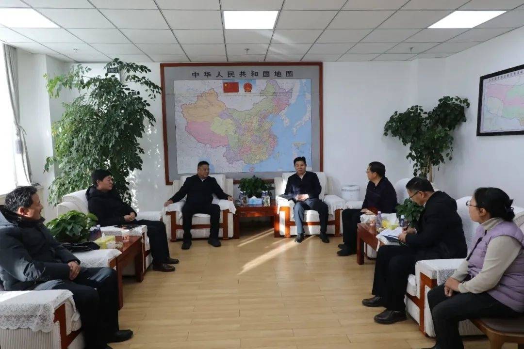 玉树州委领导专题听取《玉树4•14地震灾后重建志》编纂工作情况汇报