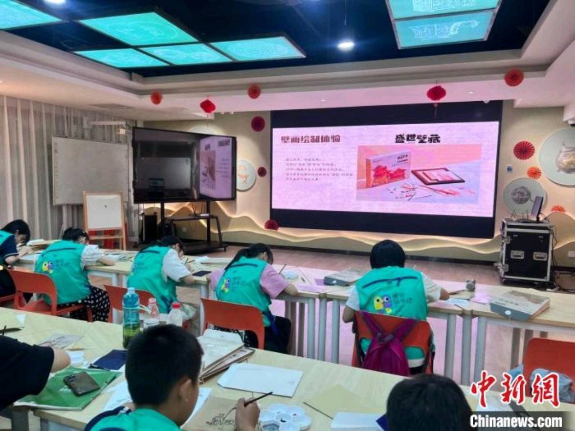(文化中国行)博物馆“化身”大课堂 青少年打卡陕历博“探知”历史文化