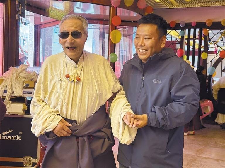 见证西藏时光 展现【银发力量】