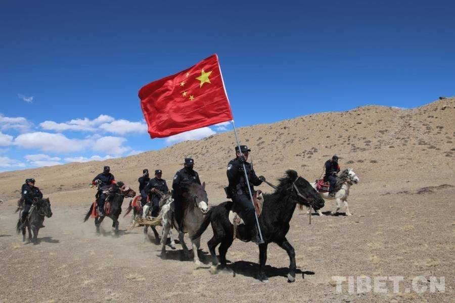 塔尔钦边境派出所：冈仁波齐山下的“平安守望者”