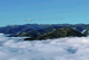 七月安巴 探秘道孚|攀登云端山峰 饱览高原盛景