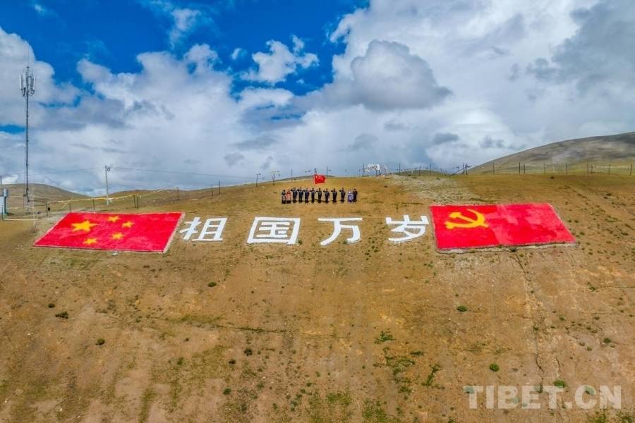 边境同心描红 献礼新中国华诞