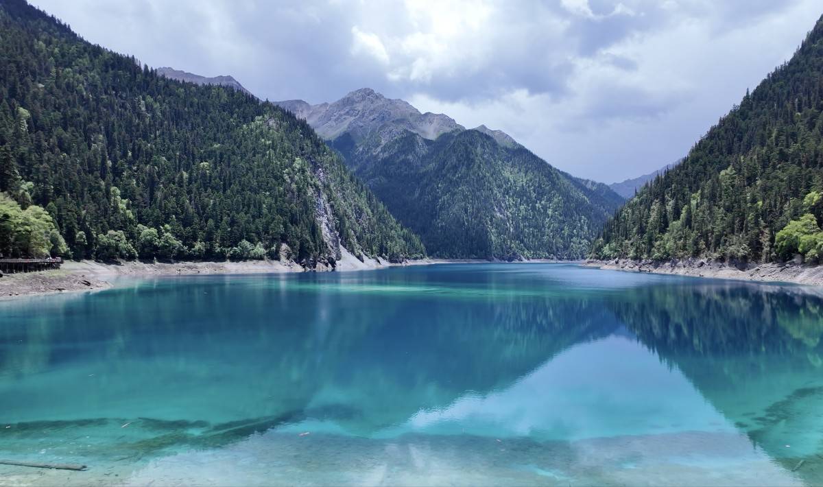 九寨沟太会了！客流量频频创纪录，这3招破解景区“两难”难题
