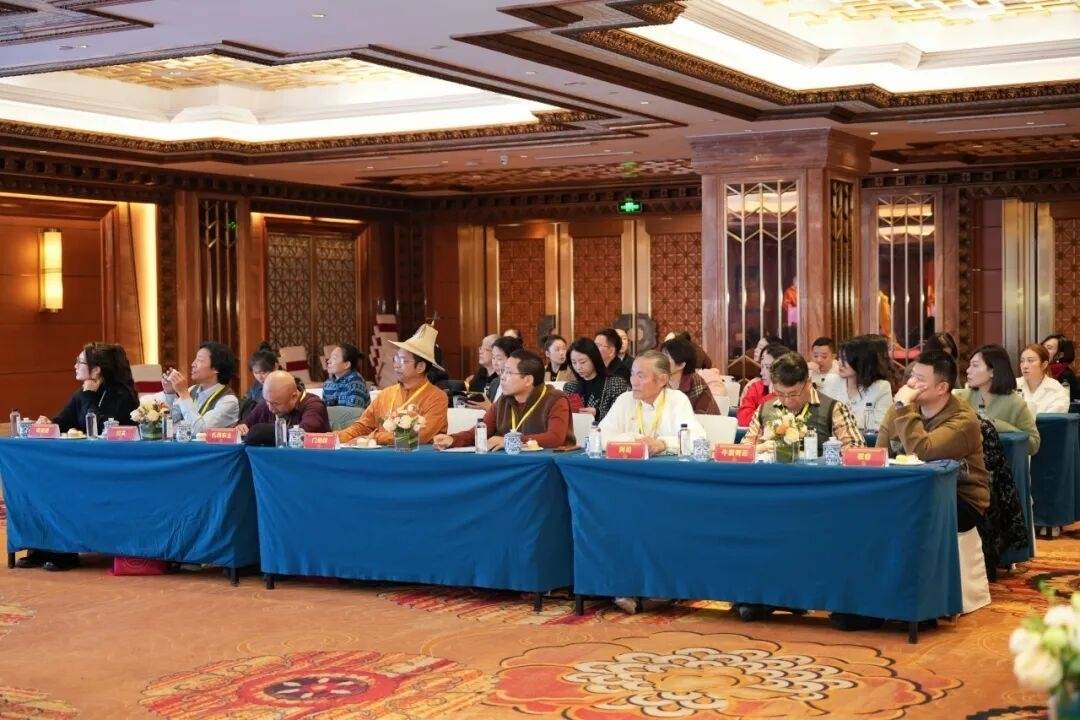 ཕོ་བྲང་སེང་འབྲུག་སྟག་རྩེའི་རིག་དངོས་སྲུང་སྐྱོང་སྐོར་གྱི་རིག་གཞུང་གླེང་སྟེགས་ཁྲེང་ཏུའུ་ནས་འཚོགས།