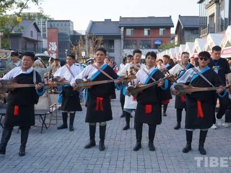 珠峰之乡邂逅齐风鲁韵：鲁藏文旅交流谱写民族团结新故事