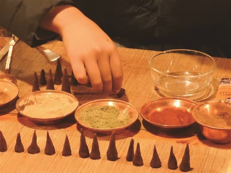 走近拒绝被消费定义的年轻人 在拉萨，他们这样给自己“充电”