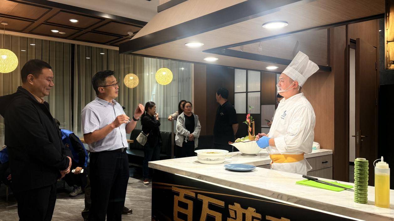 从山林到云端:雅江松茸的又一次“破圈”之路 ——第三届“圣洁甘孜·普惠松茸”线上推介活动启动