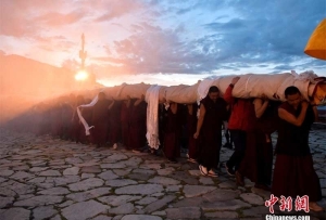 2023ལོའི་ལྷ་སའི་ཞོ་སྟོན་འགོ་ཚུགས།