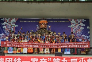 大型传统藏戏《意卓拉姆》在成都上演
