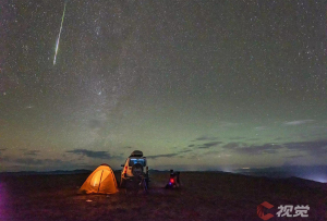 绝美！在贡嘎山前，看璀璨星河流转