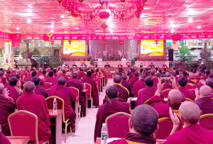གྲོང་ཁྱེར་ནང་བསྟན་མཐུན་ཚོགས་ཀྱིས་རྡོ་ར་དཀར་མོ་རུ་བྱེད་སྒོ་སྤེལ།