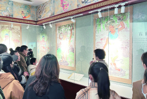 “丝路遗珍 西夏梵韵”东千佛洞壁画展在海西州民族博物馆展出