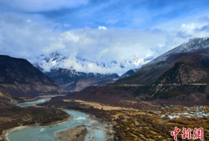 西藏索松村冬季美景