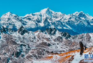 多角度记录梅里雪山最高峰卡瓦格博峰美景