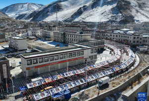 西藏康马：冬季物资文化交流红红火火