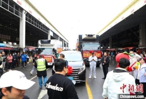 整花活，狂摇人，这届文旅局都“疯”了？