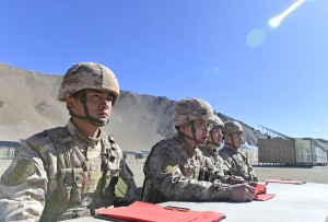 康巴军官，获陆军表彰