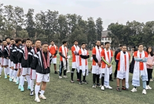 中尼友谊足球热身赛暨体育物资交接仪式在四川大学举行