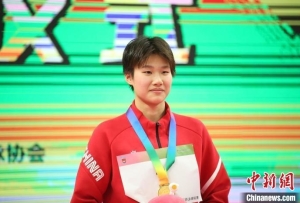 2024年全国春季游泳锦标赛赛程过半 年轻力量崭露头角