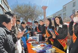 提振消费信心 激发消费活力