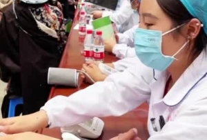 健康高原 情暖石渠