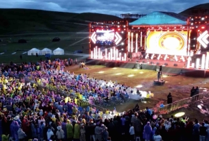 花开道孚·家乡闪耀 道孚县龙灯草原音乐嘉年华声动天籁