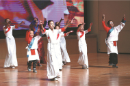 Singers pitch in as Tibet celebrates