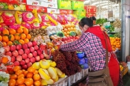 Tibetans enjoying more food variety