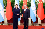 Chinese premier meets with Honduran president