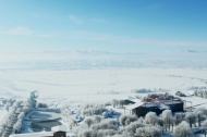 The captivating Hongyuan County carpeted by snow in Sichuan's Aba