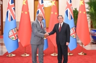 Chinese premier, Fijian PM stress enhancing cooperation during talks