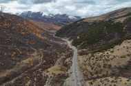 Sichuan-Xizang highway links plateau region and inland area in SW China
