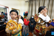 In pics: Xizang's first children's stage play of Tibetan opera