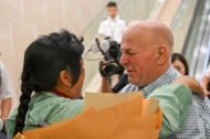 Retired U.S. teacher begins China visit to renew friendship kindled in classroom, taming of desert