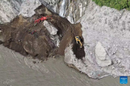 China Focus: Restoring road access to mudslide-hit border port remains top priority