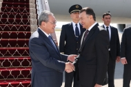 Chinese premier arrives in Tajikistan for official visit, SCO meeting
