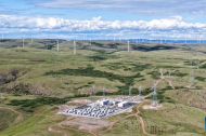 China's wind and solar power capacity tops 2 billion kW