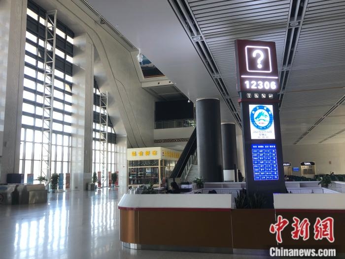 青海格爾木火車站現代化的候車廳。 <a target='_blank' href='http://www.chinanews.com/' >中新網</a> 左宇坤 攝