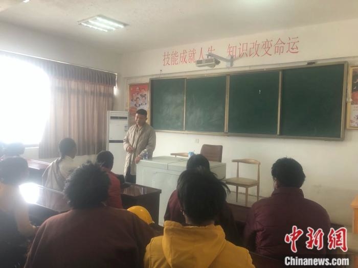 白瑪赤列公司組織進行的崗前培訓。 <a target='_blank' href='http://www.chinanews.com/' >中新網</a> 左宇坤 攝
