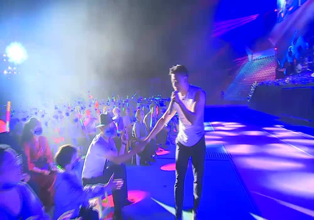 Tibetan Song: Beautiful Planet