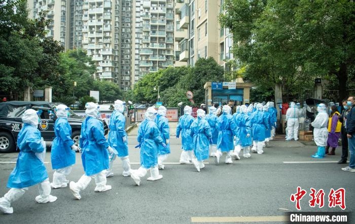 成都1岁及89岁确诊病例病情平稳全市连续两天无新增确诊病例