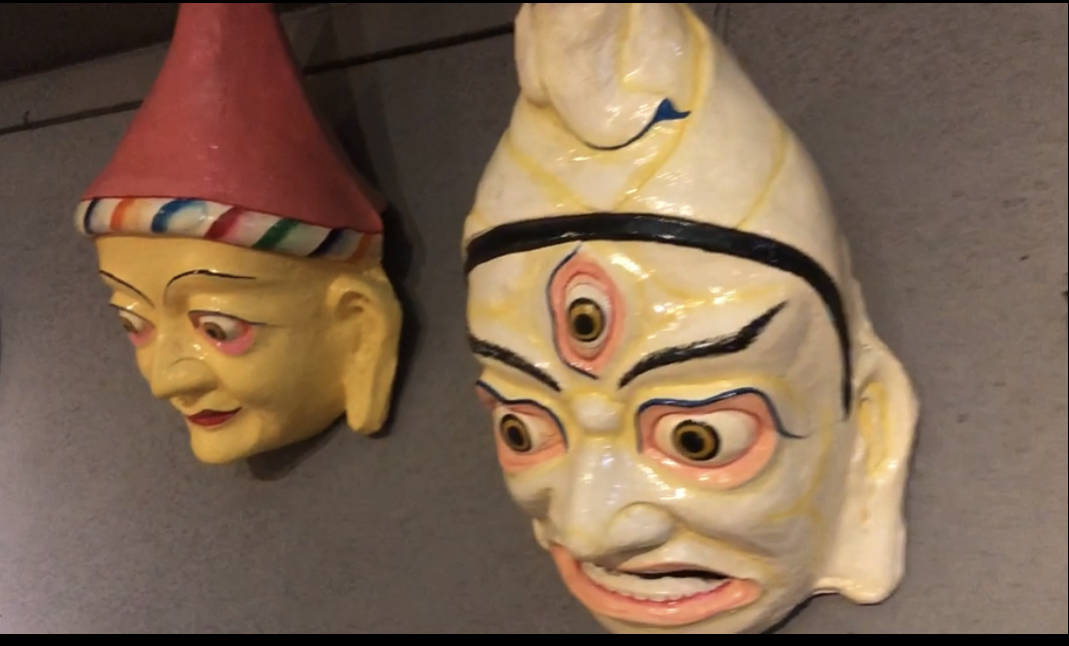 Tibetan craftsman preserves mask heritage