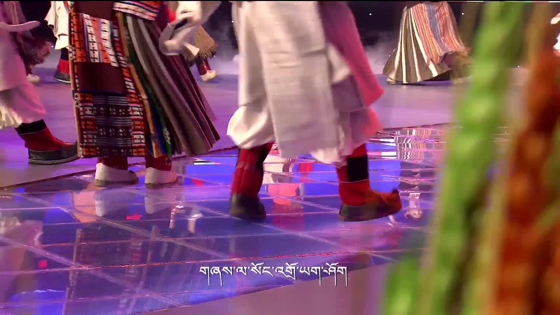 Tibetan dance: Minyak Gurdro