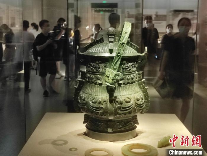 近400件(套)文物再現考古發現中的長沙。　鄧霞 攝