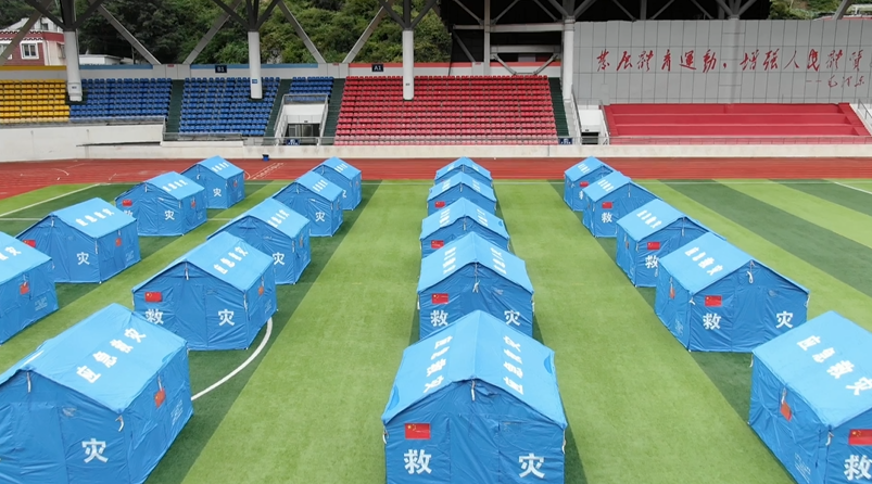 康定：匯聚各方力量 攜手瀘定共渡難關(guān)